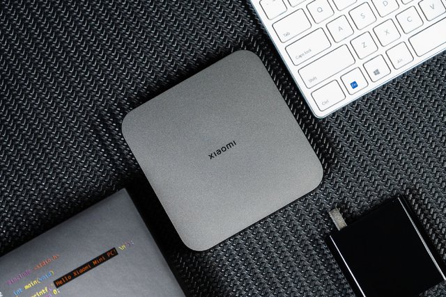 Xiaomi ra mắt Mini PC: Thiết kế siêu gọn nhẹ, trang bị con chip CPU Intel Gen 12