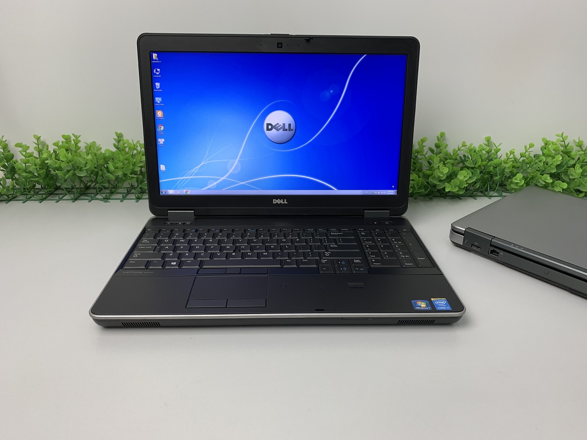 Laptop DELL PRECISION M2800 – WORKSTATION mới 99%